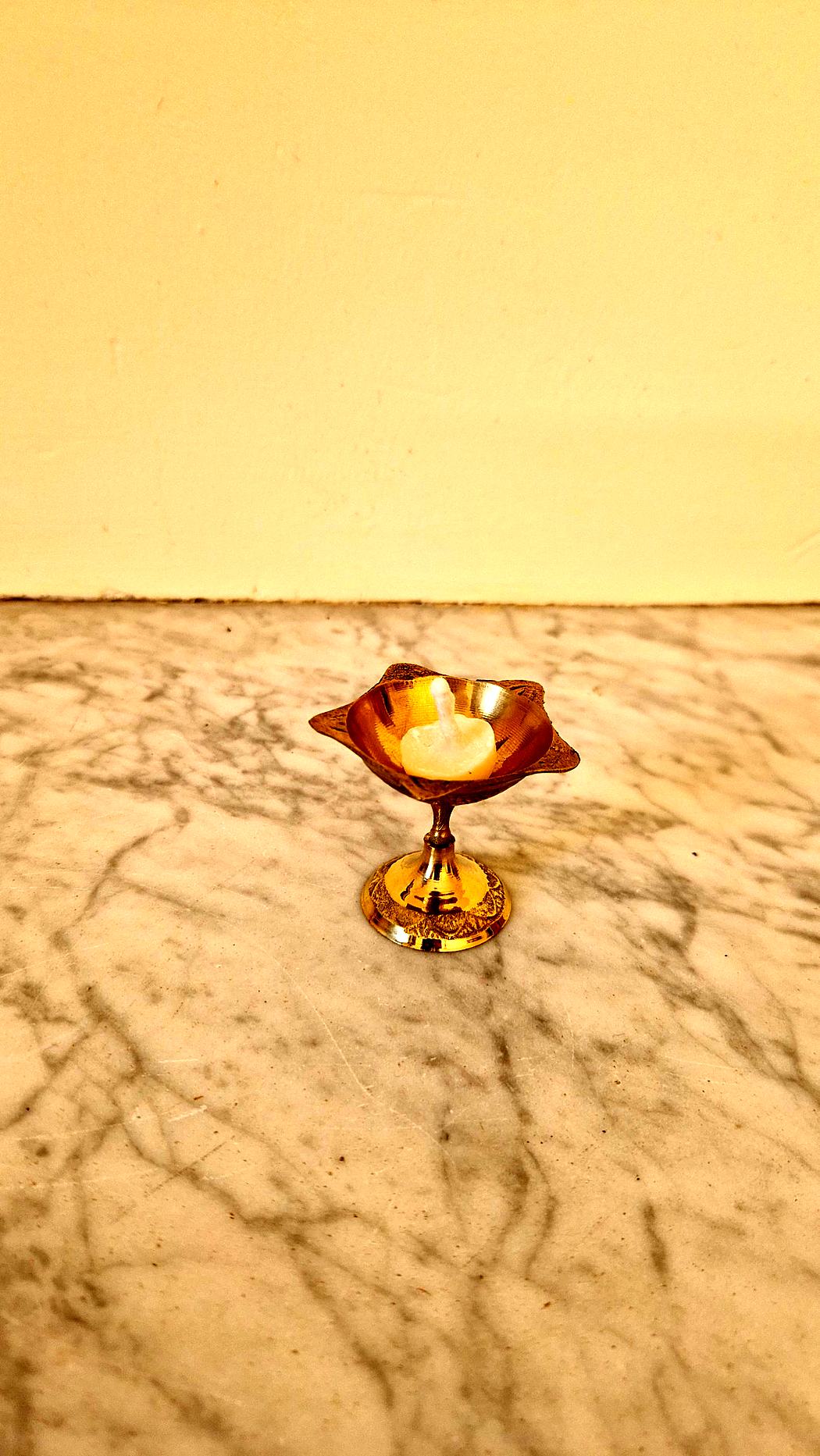 Diya en laiton sur pied – étoile – Image 2