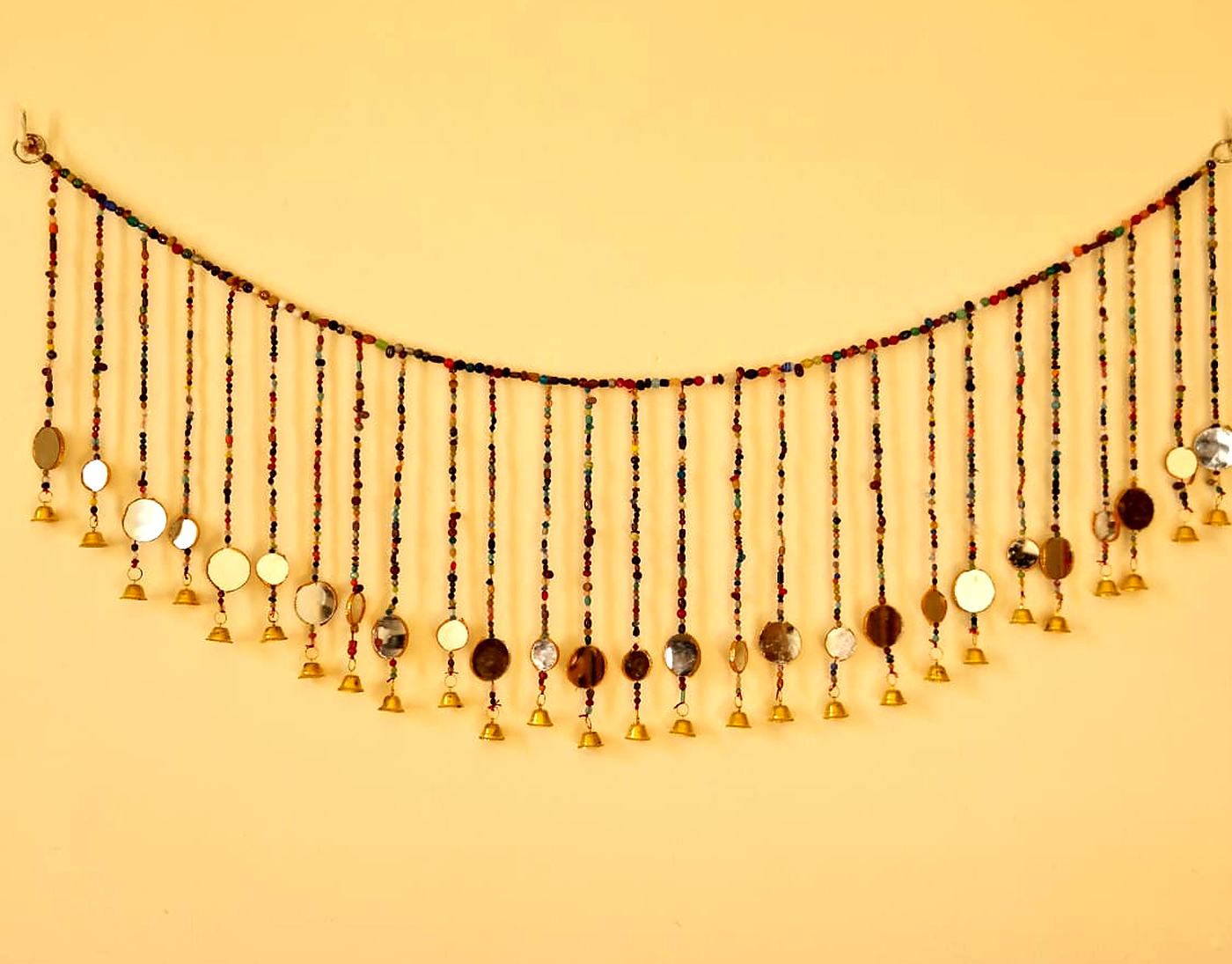 Toran indien multicolore en perles, miroirs et clochettes – 3 modèles – Image 2