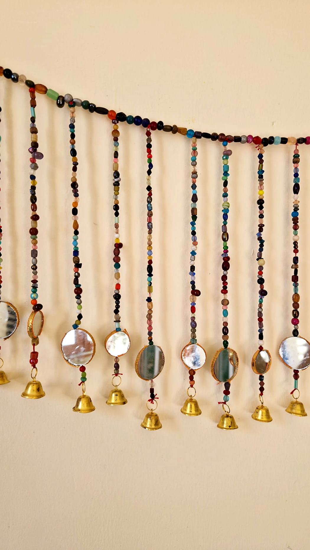 Toran indien multicolore en perles, miroirs et clochettes – 3 modèles – Image 6