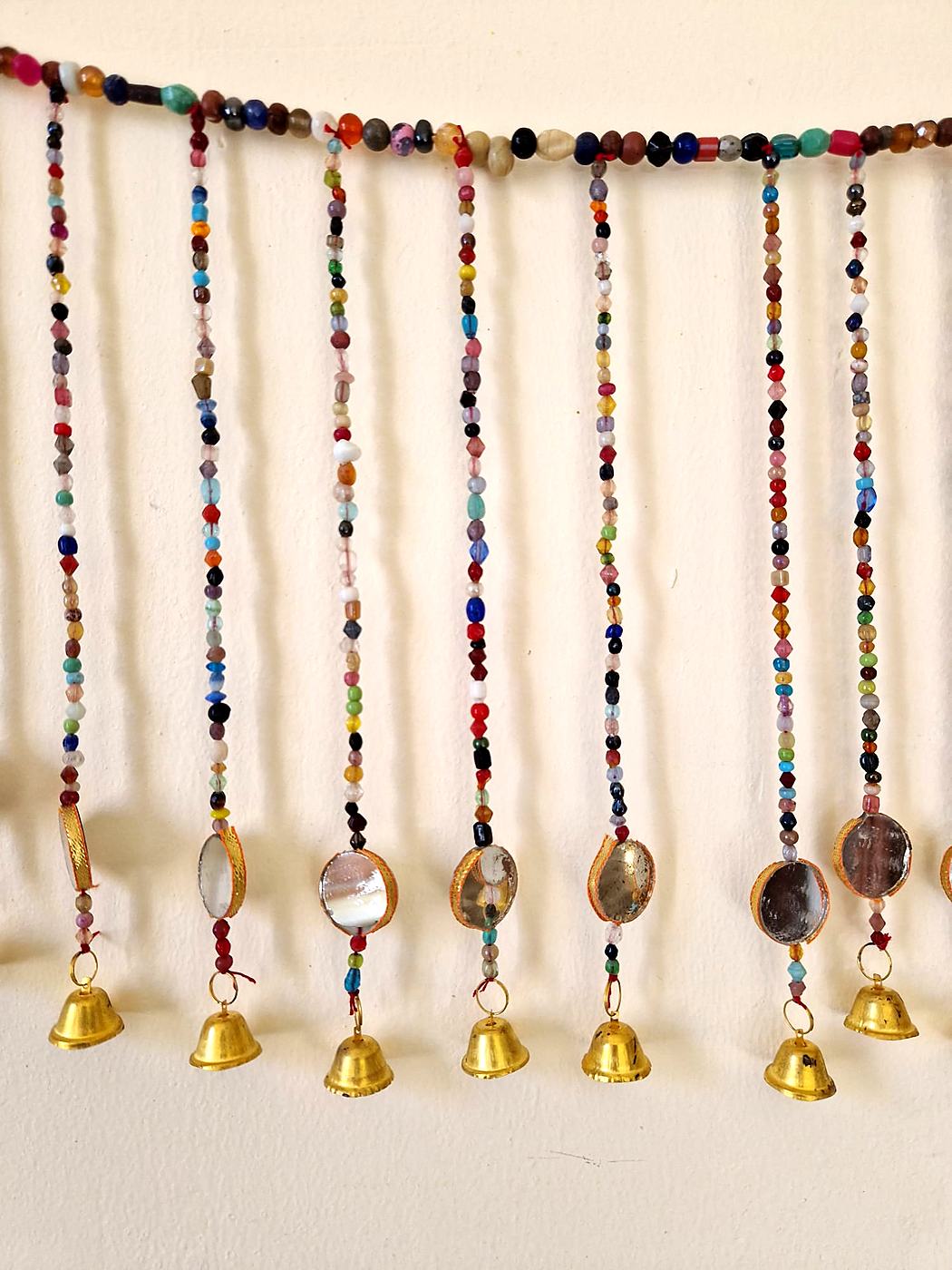 Toran indien multicolore en perles, miroirs et clochettes – 3 modèles – Image 4